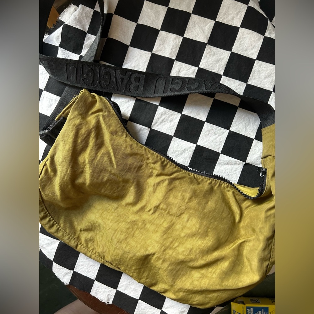 Avocado baggu crescent bag with stain!